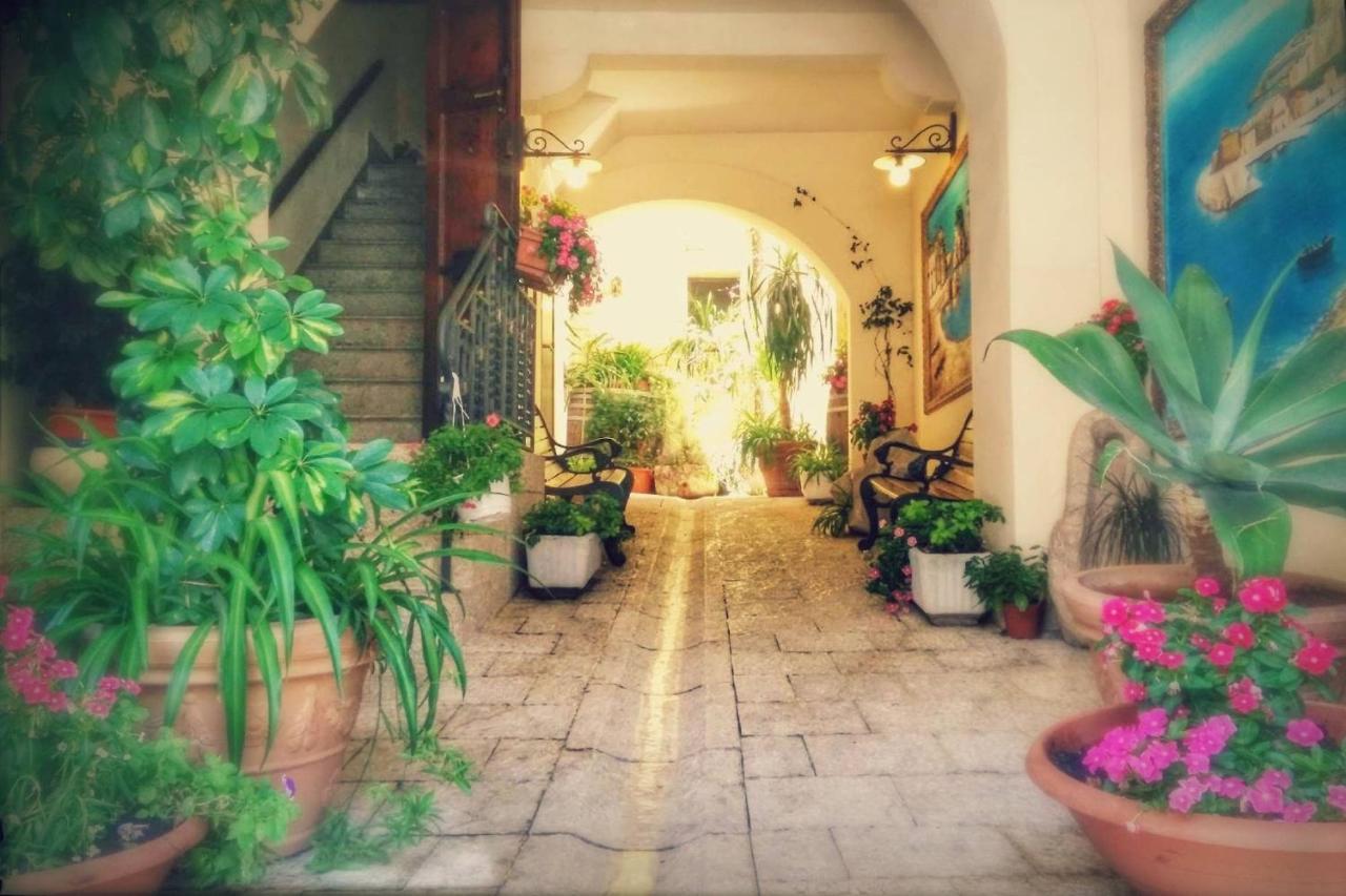 Locanda Scirocco Castellammare del Golfo Exterior photo